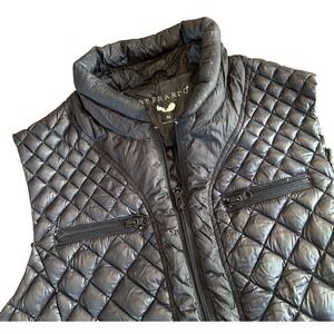 Bernardo Vest Women's Sz M Goose Down Quilted Gray Puffer Full Zip Outdoors Warm